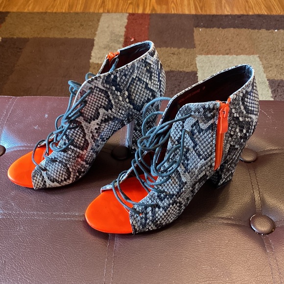 Red Kiss Snake Neonlights boots (E) - Picture 4 of 10